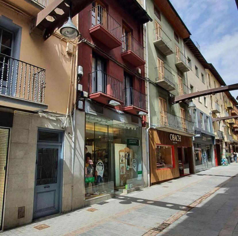 Appartement Precioso apartamento en Puigcerdà Extérieur photo